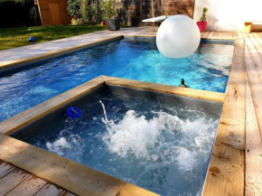 Villa à Biarritz avec Piscine et Jacuzzi au Calme